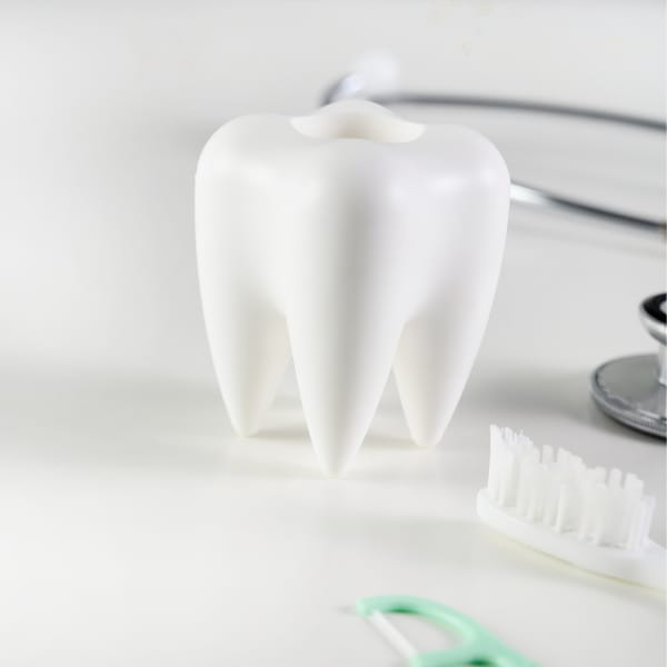 Implante dental precio en Valencia
