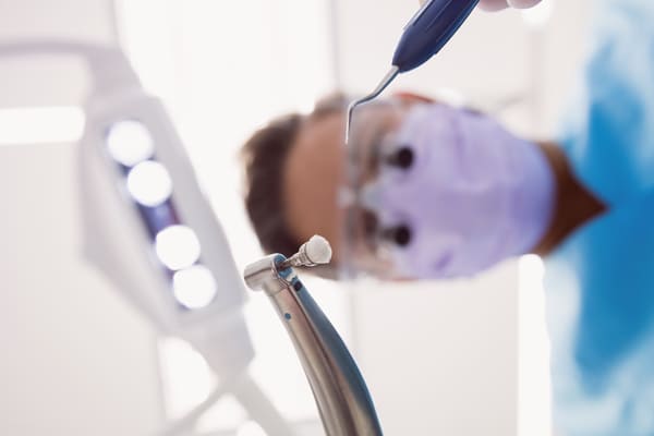 Te contamos el tipo de anestesia que se utiliza en los implantes dentales